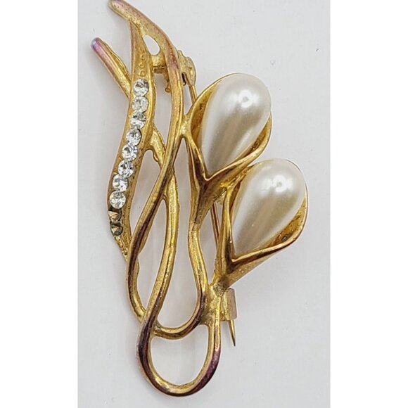 Vtg Brooch Double Pearl Cala Lily Rhinestones Gold Tone Pin Floral 80s *Read - Picture 1 of 7
